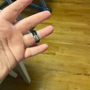 18k white gold and diamond rubber ring